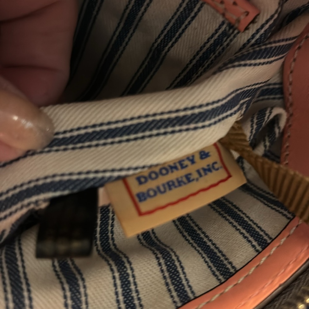 Dooney and Burke “ beacon” bag - Picture 7 of 15